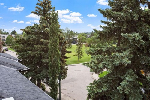 1734 37 Avenue Sw, Calgary, AB 