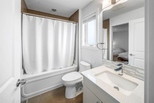 1734 37 Avenue Sw, Calgary, AB 
