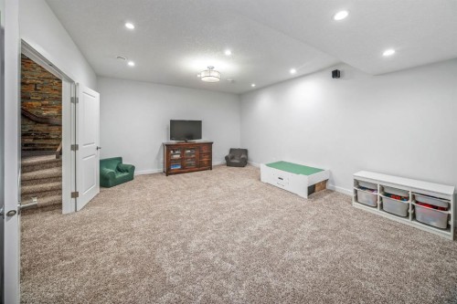 1734 37 Avenue Sw, Calgary, AB 