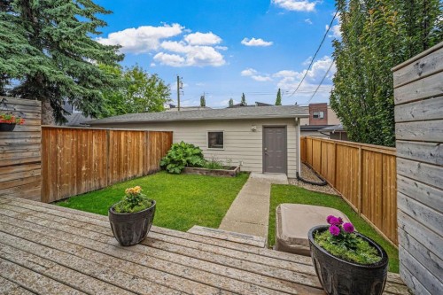 1734 37 Avenue Sw, Calgary, AB 