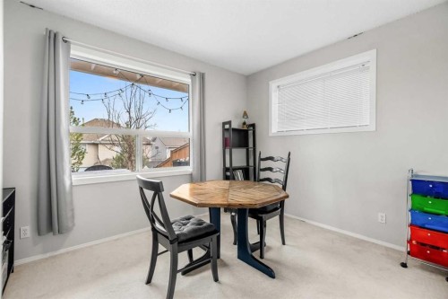 94 Edgebrook Heights Nw, Calgary, AB - Indoor Photo Showing Dining Room
