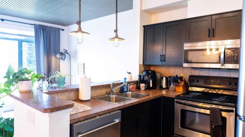 1-169 Rockyledge View Nw, Calgary, AB 