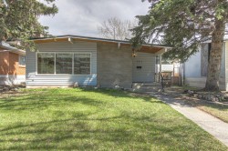 4512 Varsity Drive NW Calgary, AB T3A 1A2