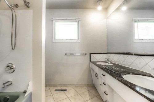 4512 Varsity Drive Nw, Calgary, AB 