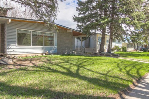 4512 Varsity Drive Nw, Calgary, AB 
