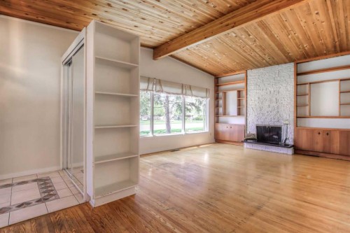 4512 Varsity Drive Nw, Calgary, AB 