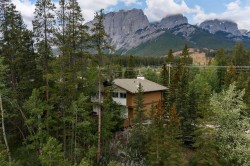 1-1061 Evergreen Circle Canmore, AB T1W 2R2