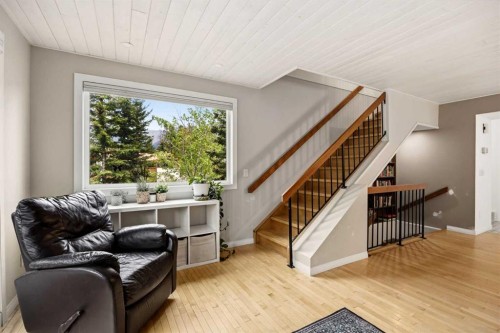 1-1061 Evergreen Circle, Canmore, AB - Indoor Photo Showing Other Room