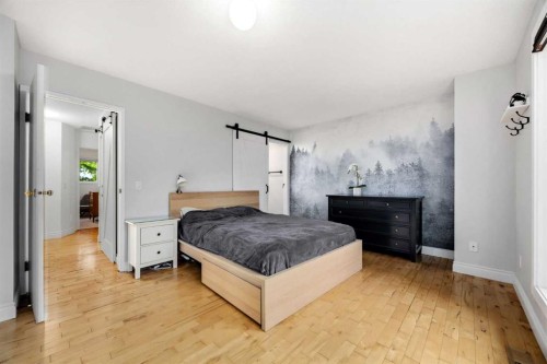 1-1061 Evergreen Circle, Canmore, AB - Indoor Photo Showing Bedroom