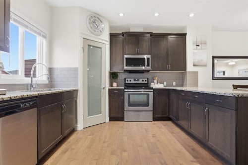 33 Redstone Common Ne, Calgary, AB 