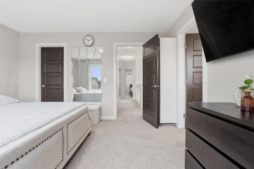 33 Redstone Common Ne, Calgary, AB 