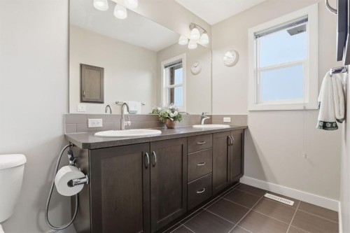 33 Redstone Common Ne, Calgary, AB 