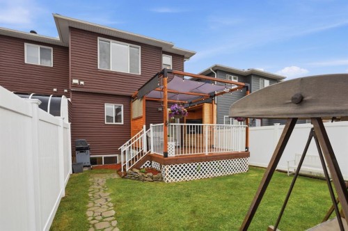 33 Redstone Common Ne, Calgary, AB 