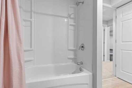 189 Country Village Manor Ne, Calgary, AB - Indoor Photo Showing Bedroom