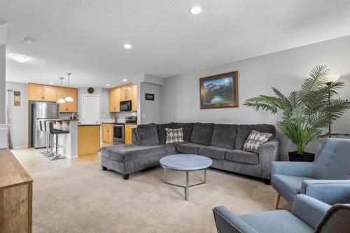 189 Country Village Manor Ne, Calgary, AB - Indoor Photo Showing Living Room