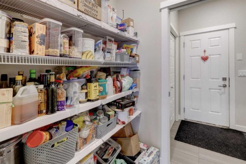 5 Williamstown Park Nw, Airdrie, AB - Indoor Photo Showing Other Room