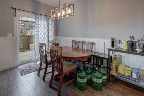 5 Williamstown Park Nw, Airdrie, AB - Indoor Photo Showing Dining Room