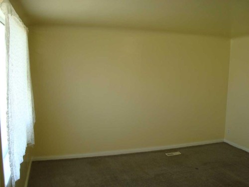197 First Avenue, Trochu, AB - Indoor Photo Showing Other Room