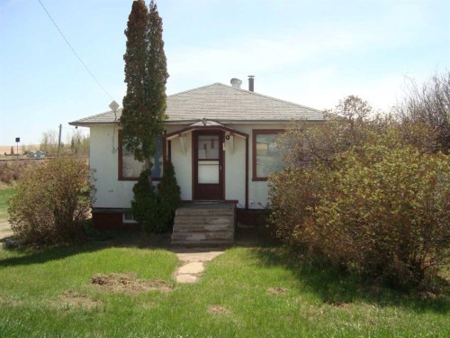 197 First Avenue, Trochu, AB - Outdoor