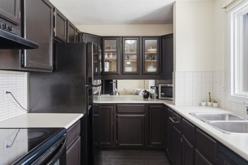 302-2508 17 Street Sw, Calgary, AB 