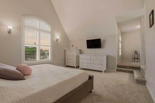 127 Marquis Grove Se, Calgary, AB - Indoor Photo Showing Bathroom