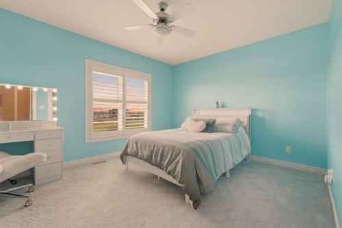 127 Marquis Grove Se, Calgary, AB - Indoor Photo Showing Bathroom