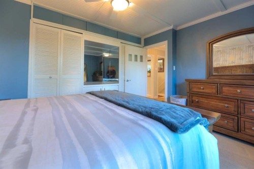 8908 33 Avenue Nw, Calgary, AB 