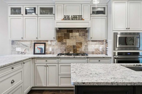 2308 4 Avenue Nw, Calgary, AB 