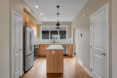 46 Tillotson Loop, Okotoks, AB 