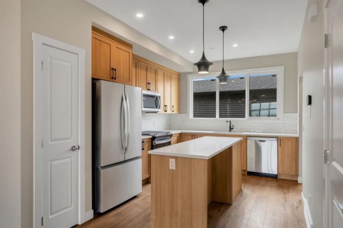 46 Tillotson Loop, Okotoks, AB 
