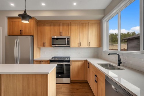 46 Tillotson Loop, Okotoks, AB 