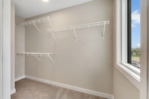 46 Tillotson Loop, Okotoks, AB 
