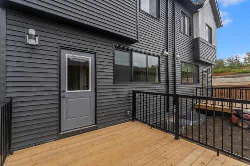 46 Tillotson Loop, Okotoks, AB 