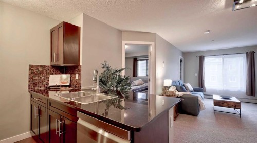 3309-403 Mackenzie Way Sw, Airdrie, AB 