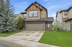 114 Cougarstone Crescent SW Calgary, AB T3H 4Z5