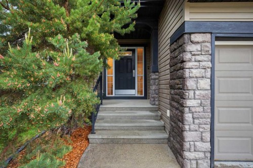 114 Cougarstone Crescent Sw, Calgary, AB - Outdoor
