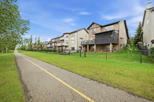 114 Cougarstone Crescent Sw, Calgary, AB - Outdoor