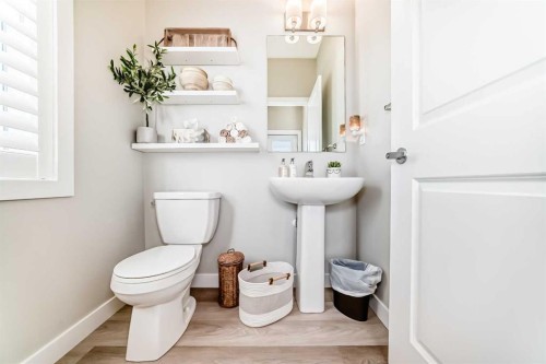 116 Precedence Way, Cochrane, AB - Indoor Photo Showing Bathroom