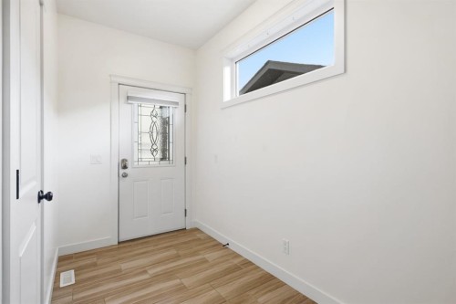 26 Violet Close, Olds, AB - Indoor Photo Showing Other Room