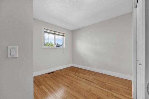 16207 Shawfield Drive Sw, Calgary, AB - Indoor Photo Showing Other Room
