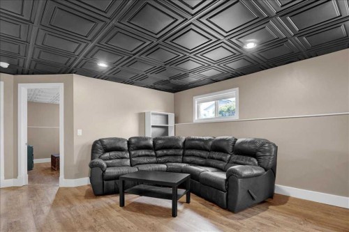 16207 Shawfield Drive Sw, Calgary, AB - Indoor Photo Showing Other Room