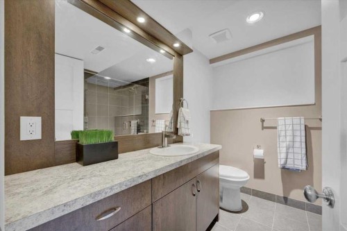 16207 Shawfield Drive Sw, Calgary, AB - Indoor Photo Showing Bathroom