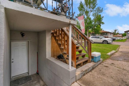 7621 23 Street Se, Calgary, AB 