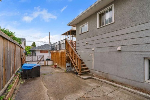 7621 23 Street Se, Calgary, AB 