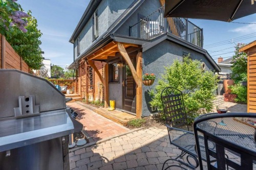 3216 17 Street Sw, Calgary, AB 