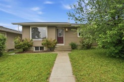 101 Aspen Crescent Airdrie, AB T4B 1K6