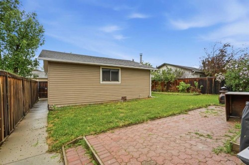 101 Aspen Crescent, Airdrie, AB 