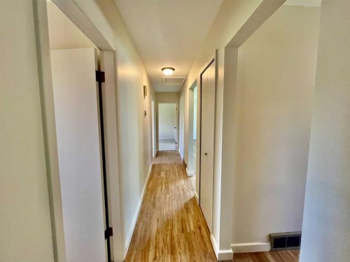 223 Allison Street, Acme, AB - Indoor Photo Showing Other Room