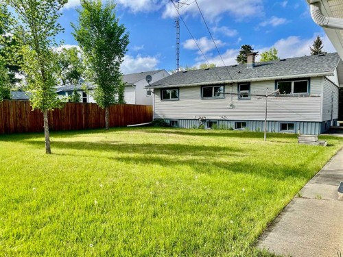 223 Allison Street, Acme, AB - Outdoor
