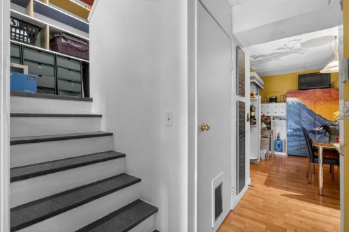 106-6223 31 Avenue Nw, Calgary, AB - Indoor Photo Showing Other Room